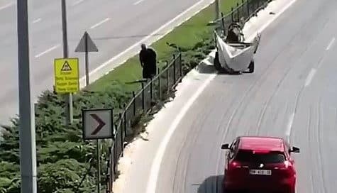 HIRSIZLIĞIN BÖYLESİ GÖRÜLMEDİ…