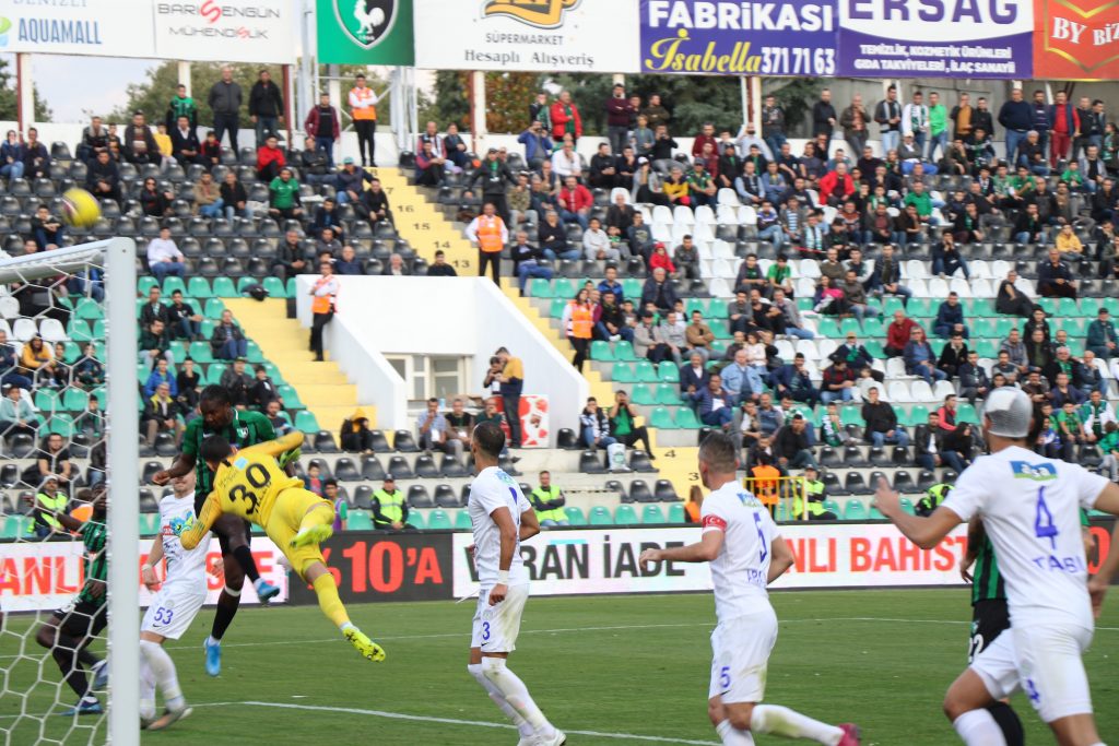 DENİZLİSPOR, RİZESPOR KARŞISINDA 2-0’LIK GALİBİYET ALDI…