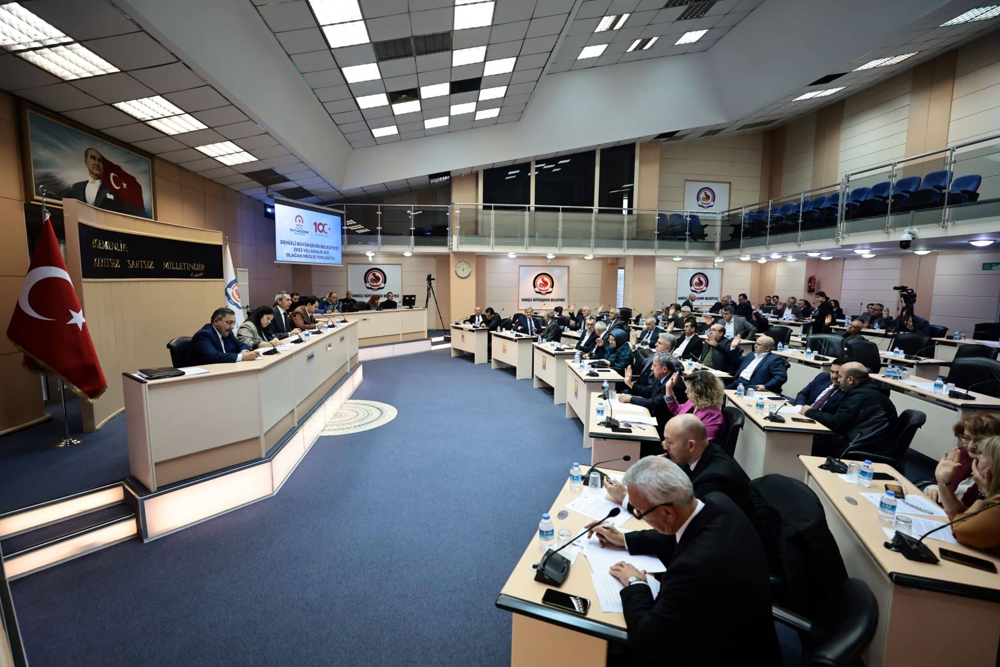 BÜYÜKŞEHİR BELEDİYESİ’NİN BÜTÇESİ BELİRLENDİ…