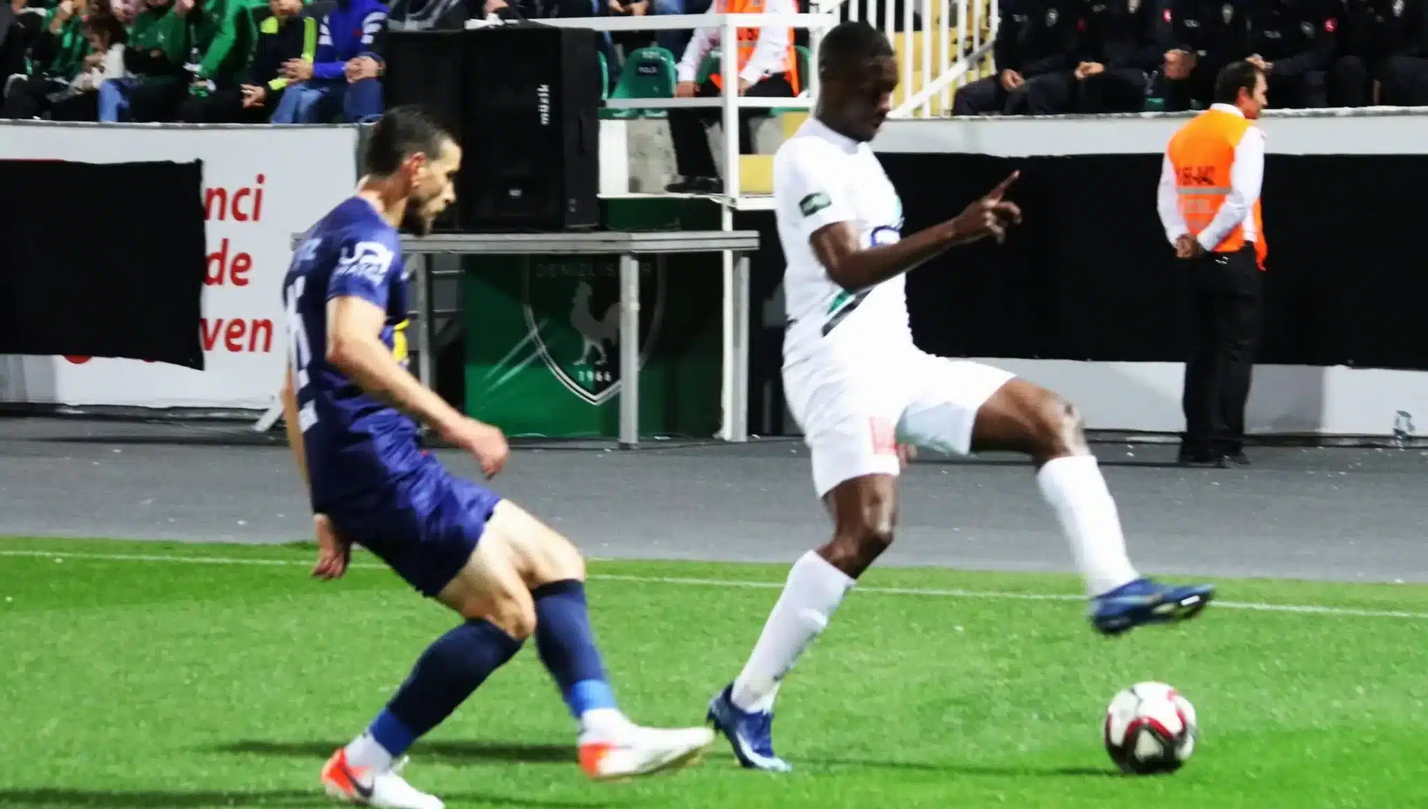“DENİZLİSPOR” 4 – 1 SKOR İLE TUR ATLADI…
