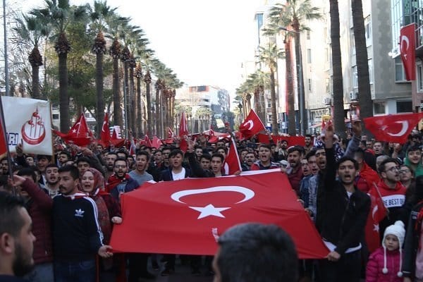 DENİZLİ, ŞEHİTLER İÇİN YÜRÜDÜ…