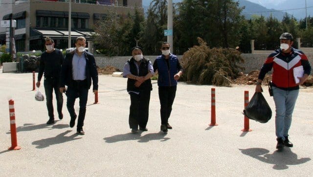 UYUYAN OĞLUNU ÇEKİÇLE ÖLDÜRDÜ, SONRA YAKMAK İSTEDİ…