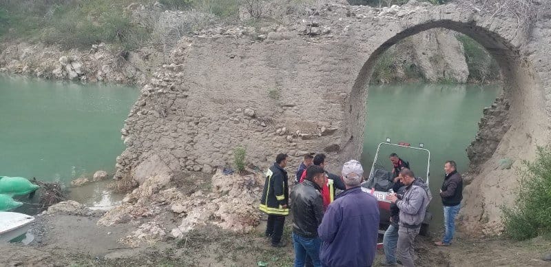BALIK SEVDASI, CANLARINDAN ETTİ…