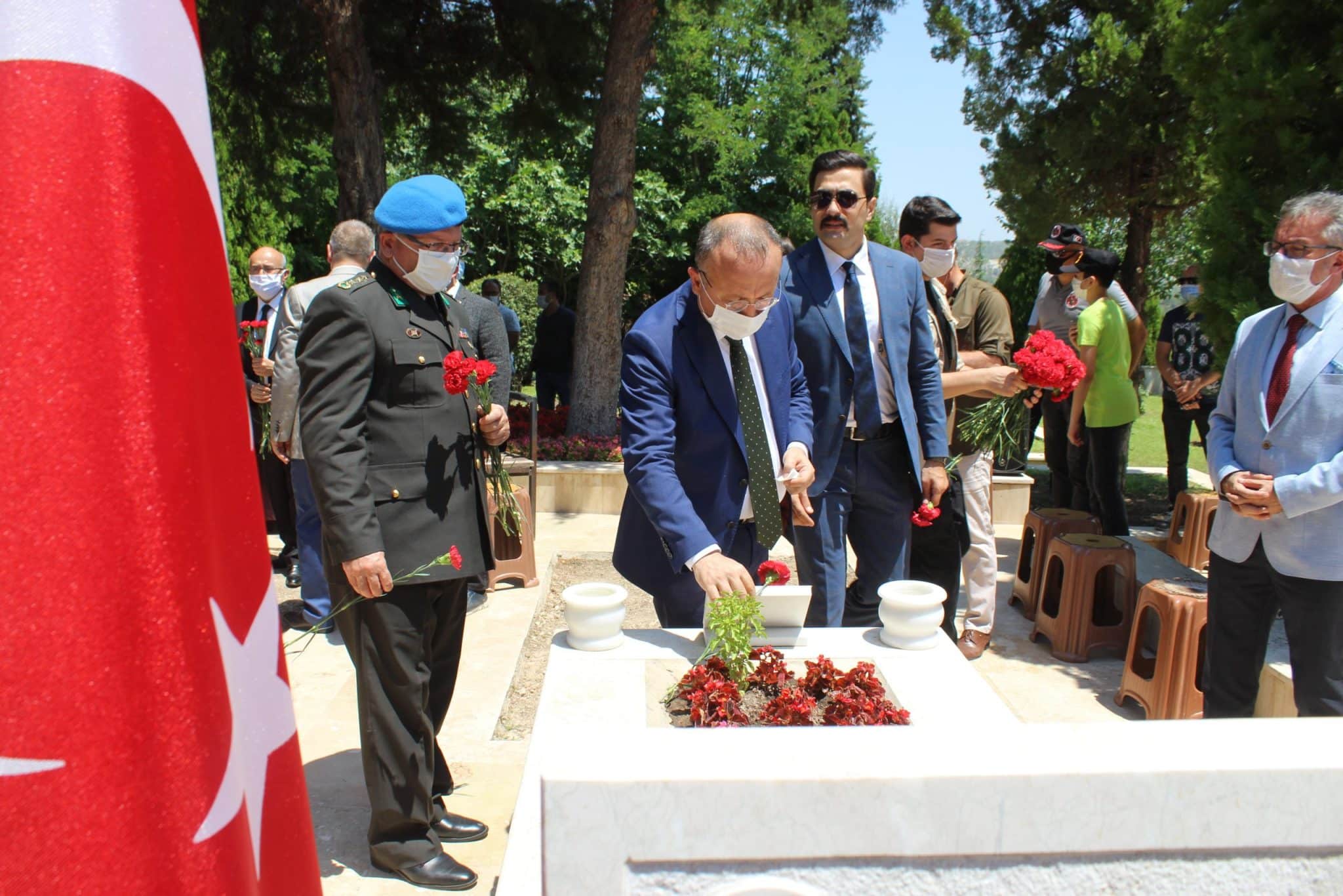 VALİ ATİK, ŞEHİT AİLELERİYLE DERTLEŞTİ…