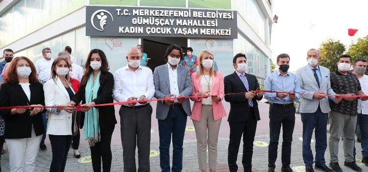 MERKEZEFENDİ, YAŞAM MERKEZİNİN İLKİNİ HİZMETE SOKTU…