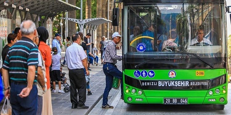 65 YAŞ VE ÜZERİ İÇİN TOPLU ULAŞIMDA SINIRLAMA GETİRİLDİ…