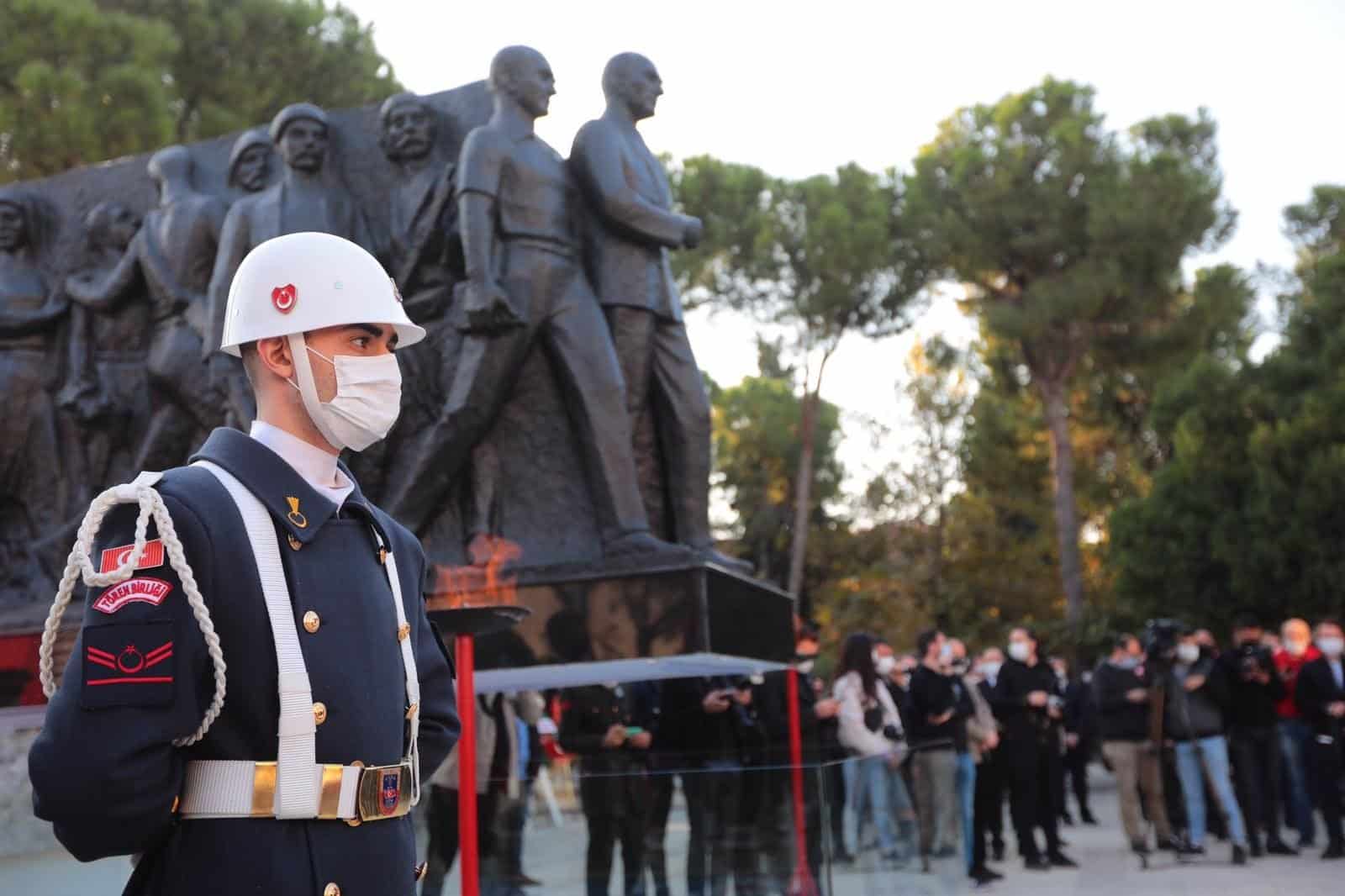 BÜYÜK LİDER, TÜM YURTTA SAYGI VE SEVGİYLE ANILDI…