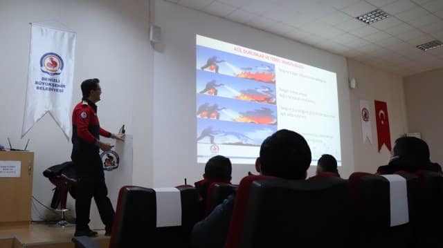 ARAMA KURTARMA GÖNÜLLÜLERİNE YANGIN EĞİTİMİ VERİLDİ…