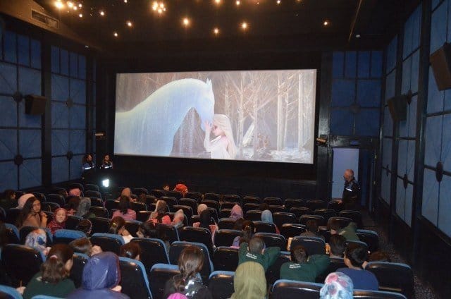 MART AYINDA AÇILMASI HEDEFLENEN SİNEMA SALONLARINDA TARİH ERTELENDİ…