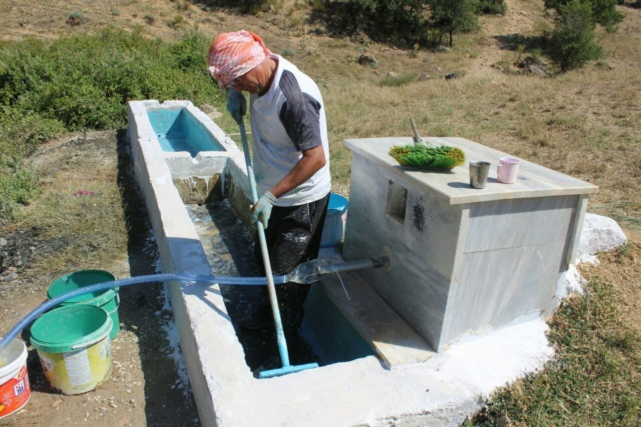 DAĞ TEPE DOLAŞIYOR, BAKIN NE YAPIYOR?