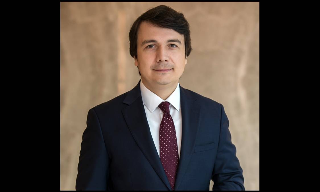 AYDEM VE GEDİZ’İN BAŞINA, MARANGOZ ATANDI…