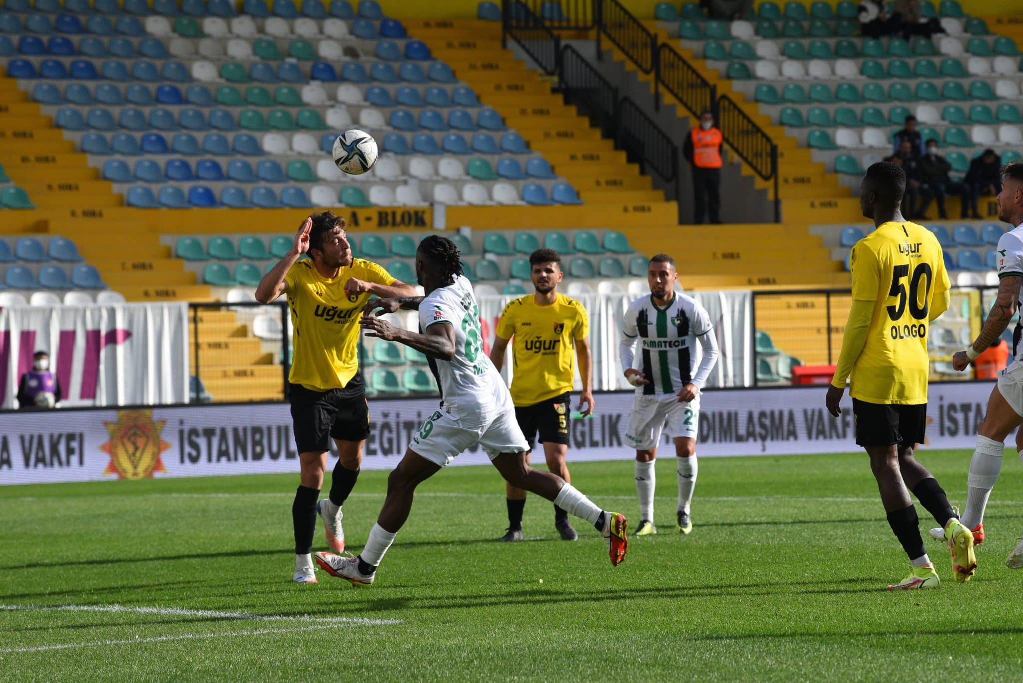 Denizlispor, İstanbul Deplesmanından Puanla Dönüyor: 1-1