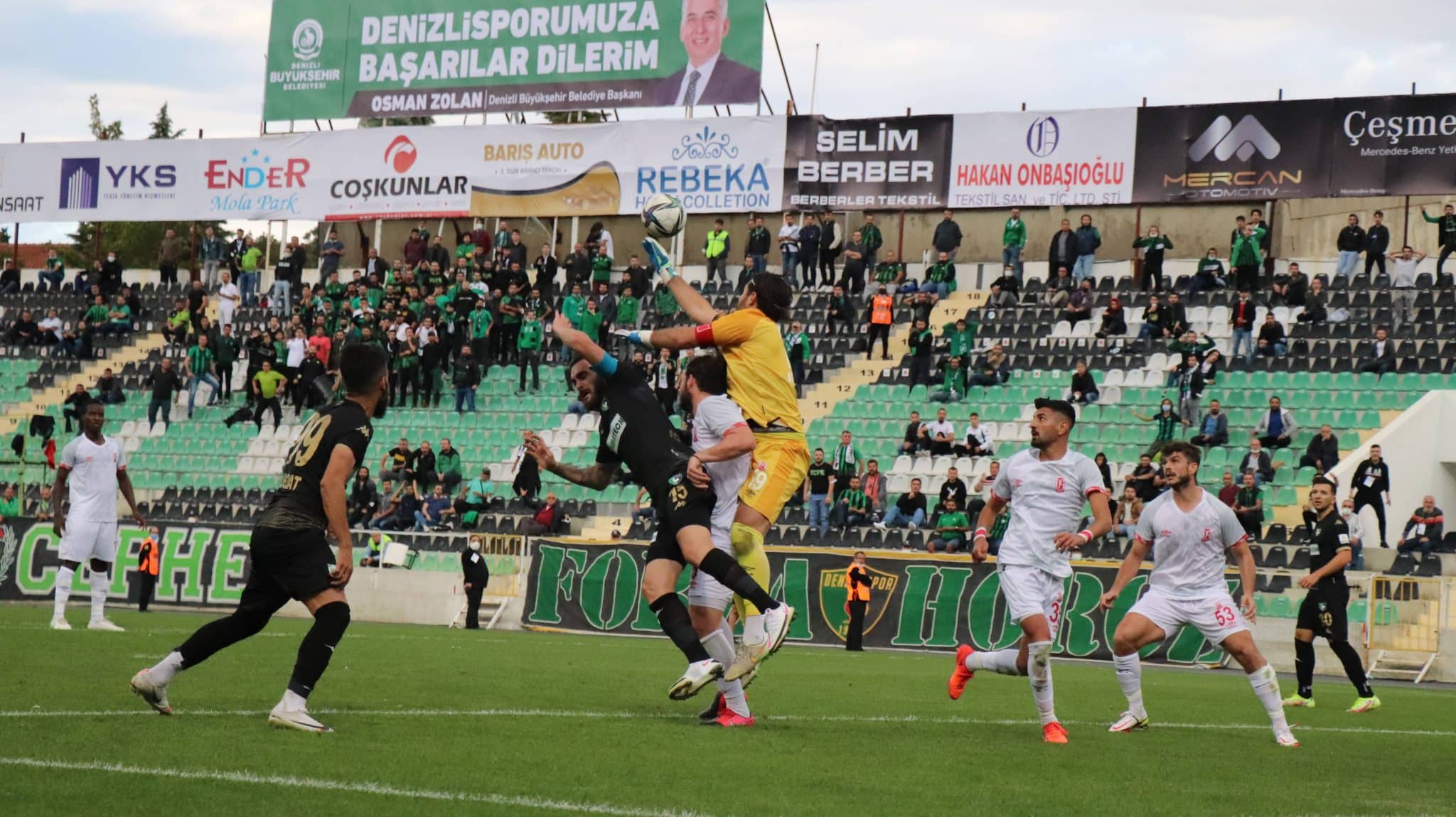 DENİZLİSPOR SON DAKİKADA 3 PUANI KAPTI…