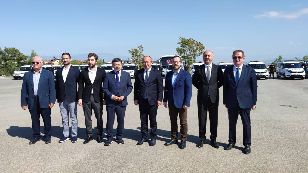 HAYIRSEVERLERDEN, DENİZLİ EMNİYETİNE 22 ARAÇ BAĞIŞI YAPILDI...