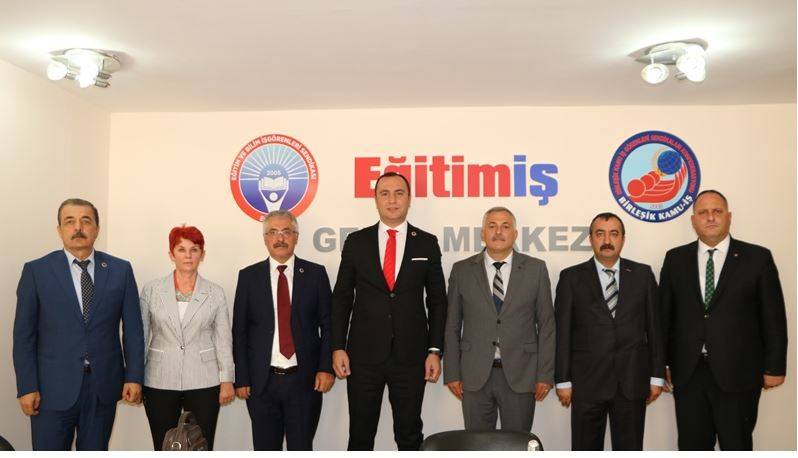 KADEM ÖZBAY, EĞİTİM İŞ SENDİKASI GENEL BAŞKANI OLDU…