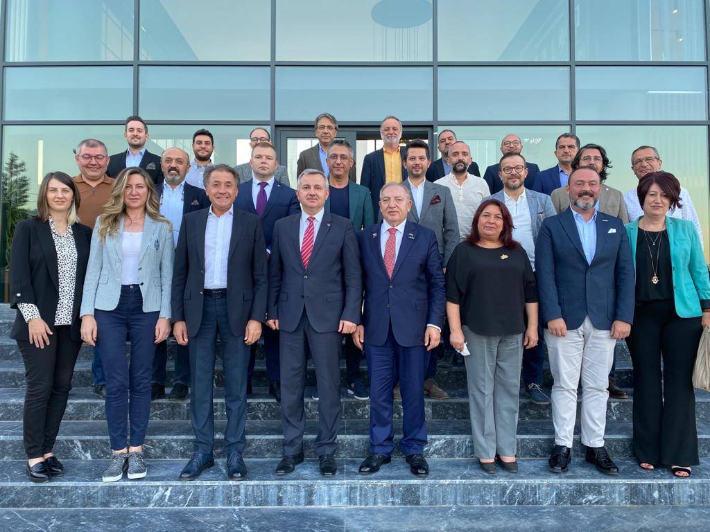 MOLDOVA BÜYÜKELÇİSİ’NDEN, GESİFED’E ZİYARET…