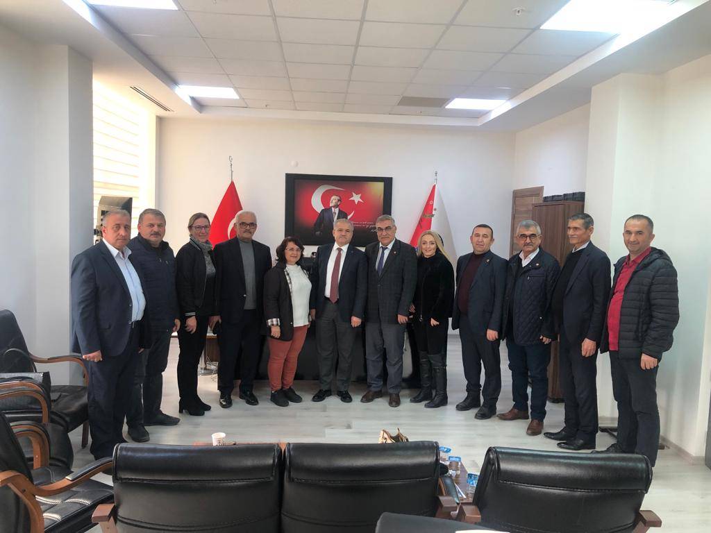 Muhtarlardan, Müdüre Doğum Günü Sürprizi…