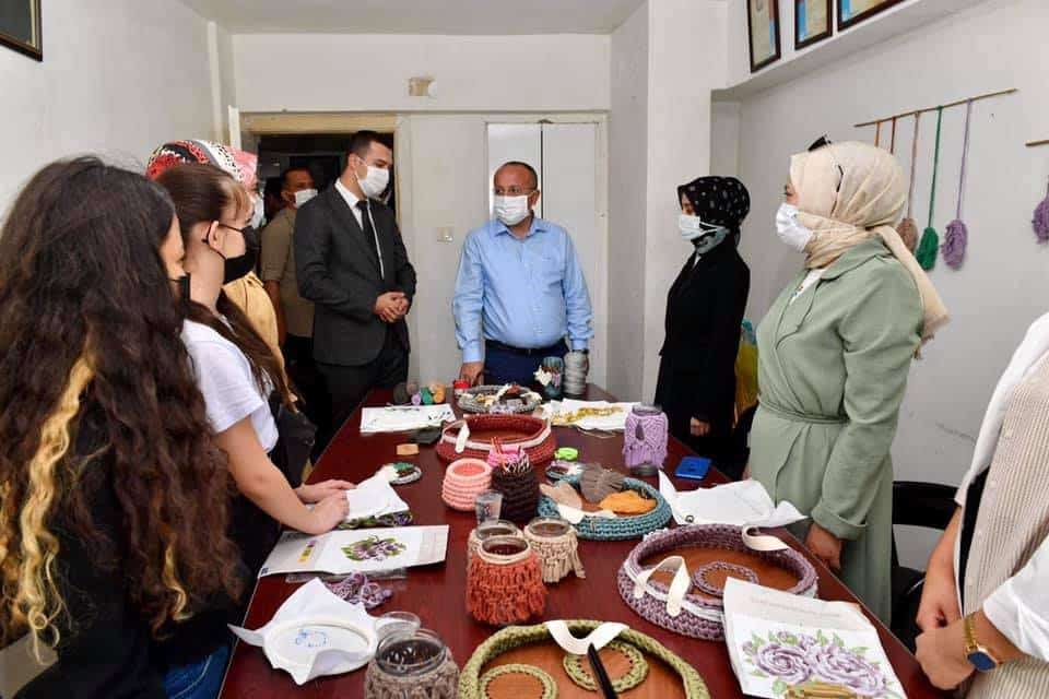 VALİ ATİK, ÜLKÜ OCAKLARI EĞİTİM VE KÜLTÜR VAKFI’NI ZİYARET ETTİ…