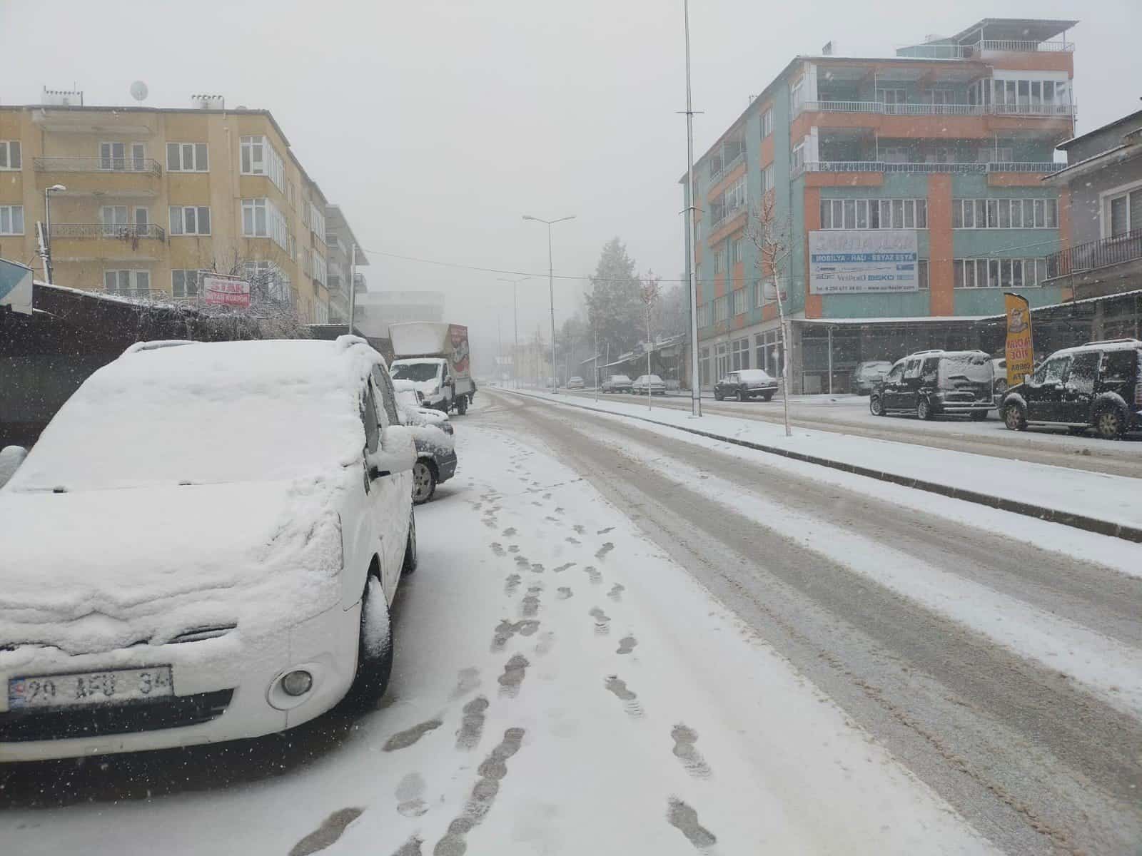 Denizli’de, 2 İlçede Kar Tatili…