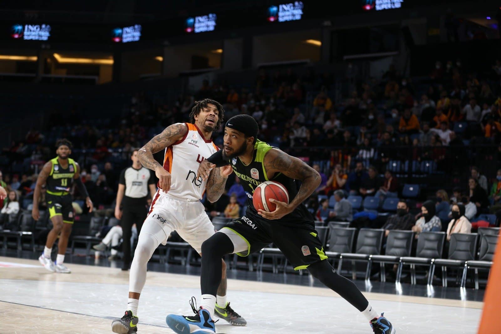 Yukatel Merkezefendi, Galatasaray’ı Devirdi: 63-76