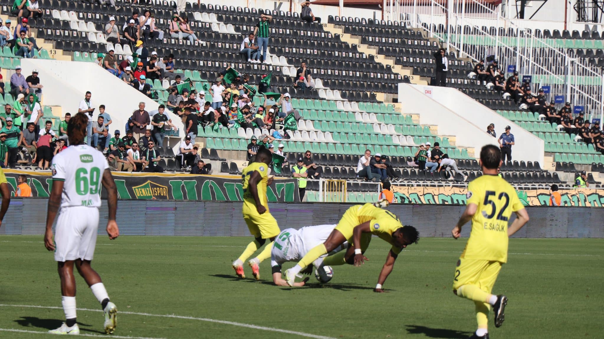 Denizlispor, Kritik Bir Galibiyete Daha İmza Attı: 2-1
