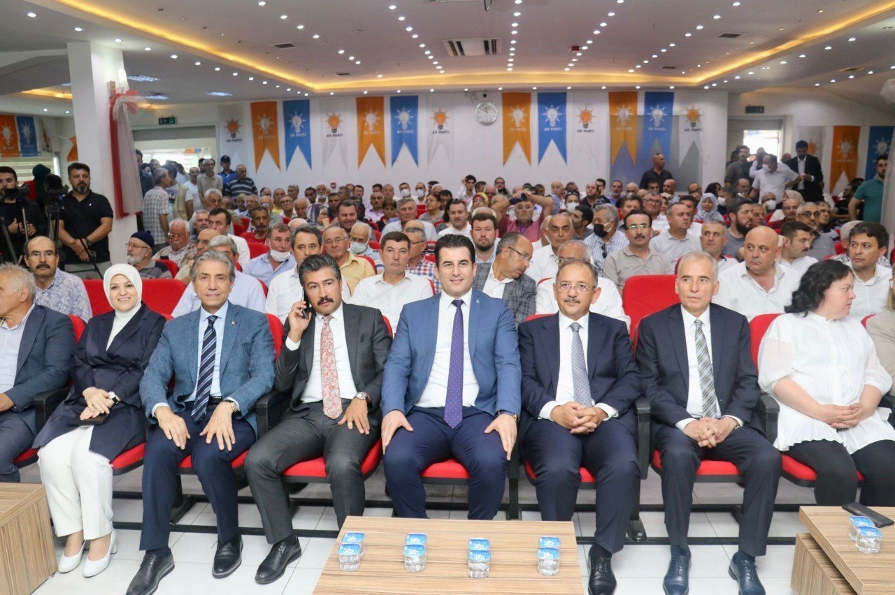 AK Parti Genel Başkan Yardımcısı Özhaseki Ak Parti İl Başkanlığı’nı Ziyaret Etti…