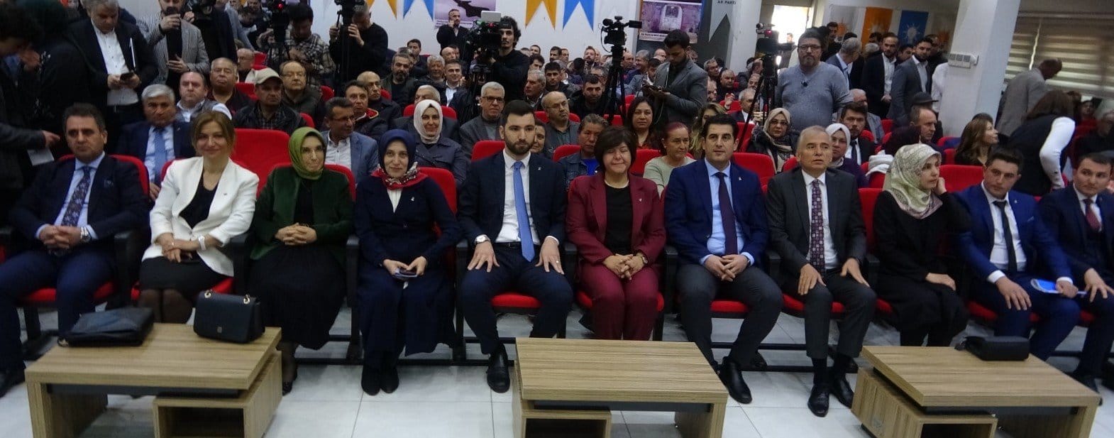Ak Parti Denizli’ de Aday Adayı Tanıtım Toplantısı Yapıldı…