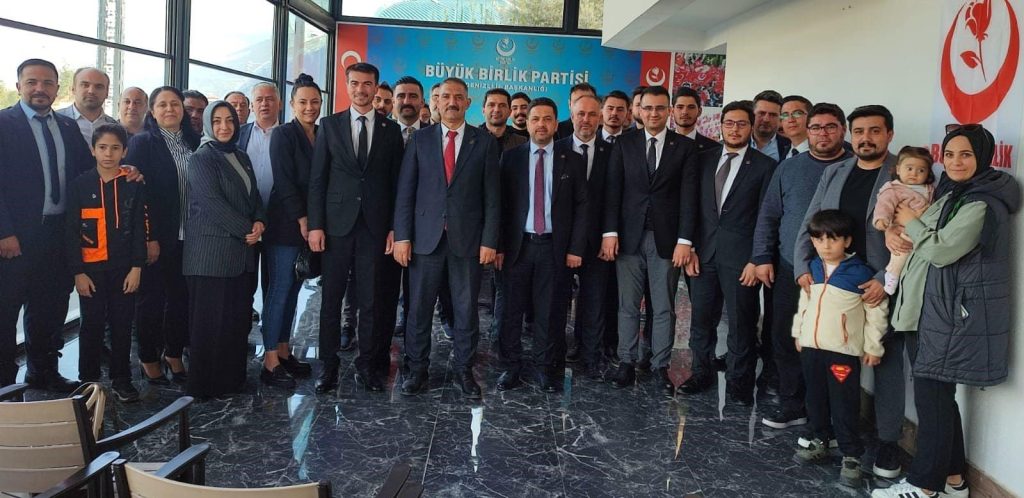 Büyük Birlik Partisi Denizli İl Başkanlığı da Aday Adaylarını Tanıttı...