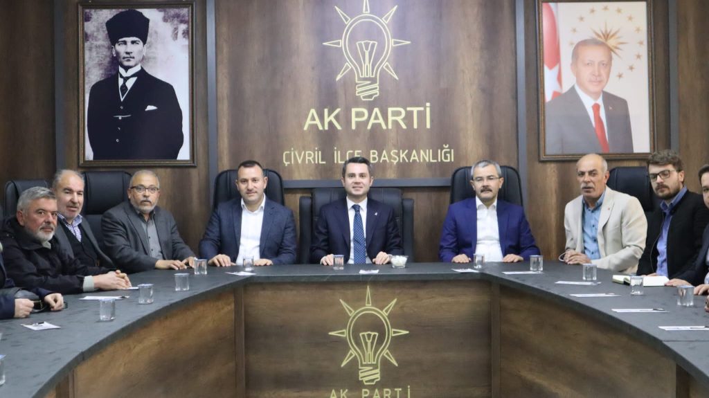 Çivril, AK Parti Milletvekili Adayı Ekrem Başer’i Bağrına Bastı…