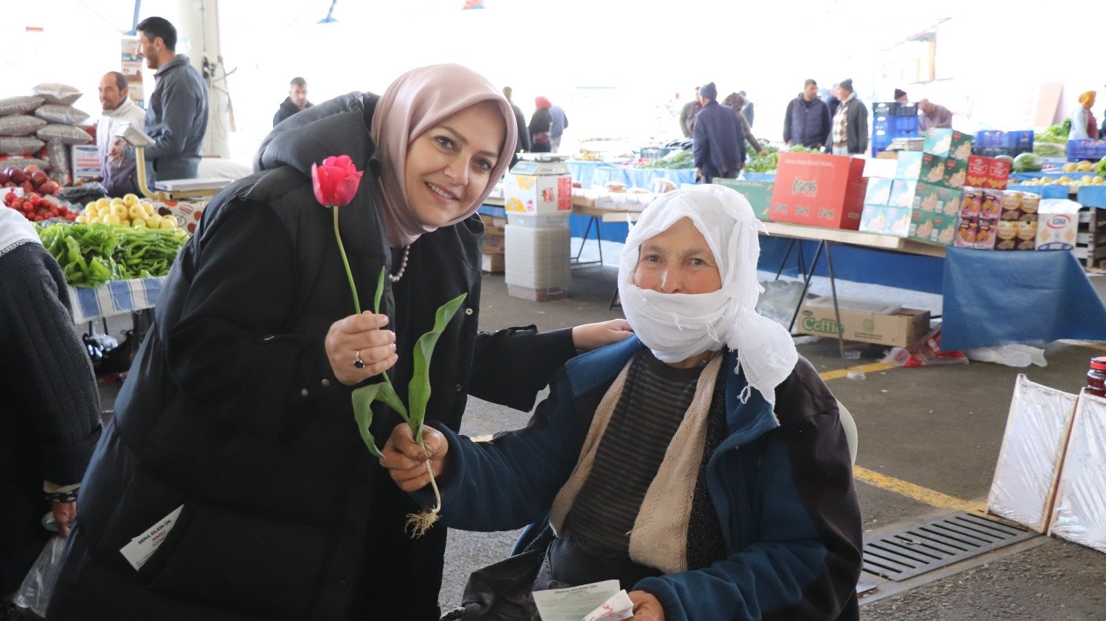 CHP Milletvekili Adayı Ün: Anneler Sofralarını Doldurmak İçin Bizi Bekliyor…