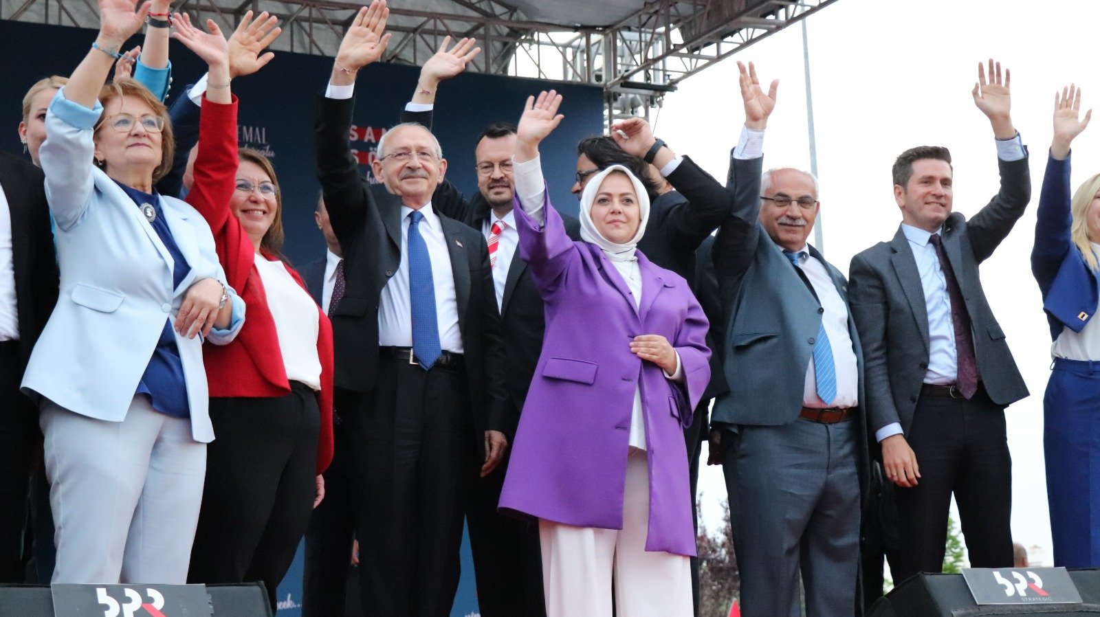 CHP Mitingine Bu Kare Damga Vurdu…
