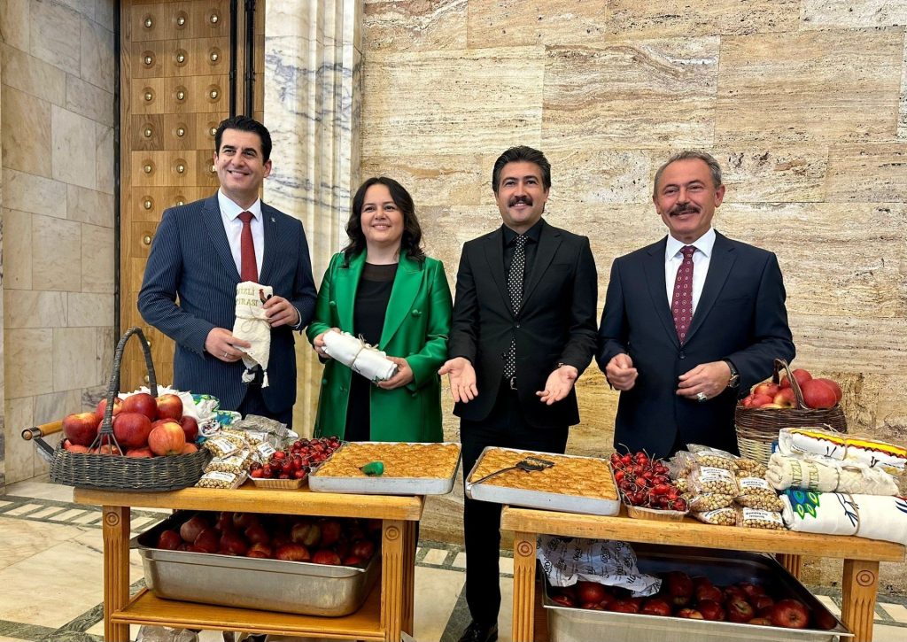 https://www.sifrehaber.com/politika/ak-parti/