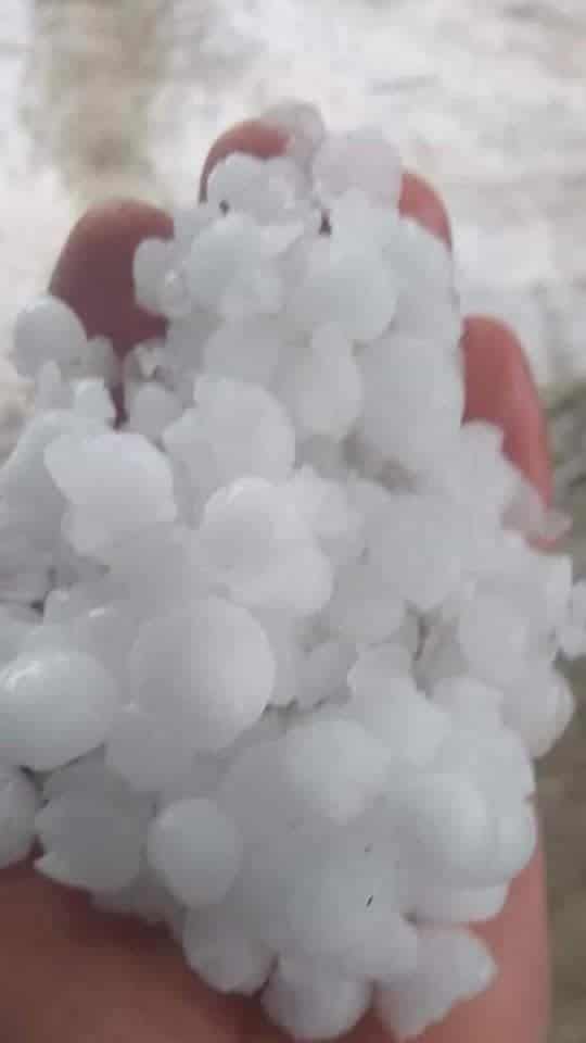 Denizli'de Kuraklıktan Endişe Eden Çiftçiyi, Dolu ve Yağışlar Vurdu...