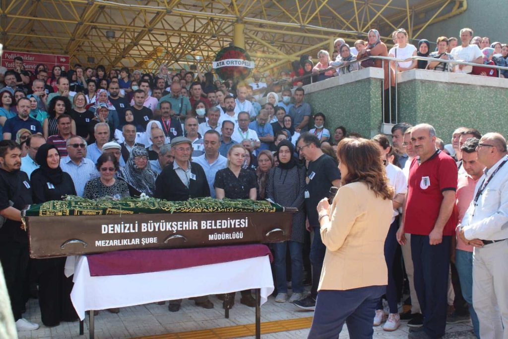 Denizlili Doktor, Arkadaşları tarafından Son Yolculuğuna Uğurladı…