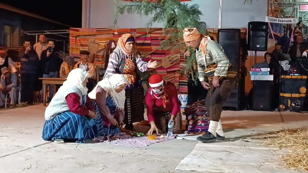 Denizli'nin Yörükleri, Geleneklerini Yaşatıyor ve Gelecek Nesillere Aktarıyor...