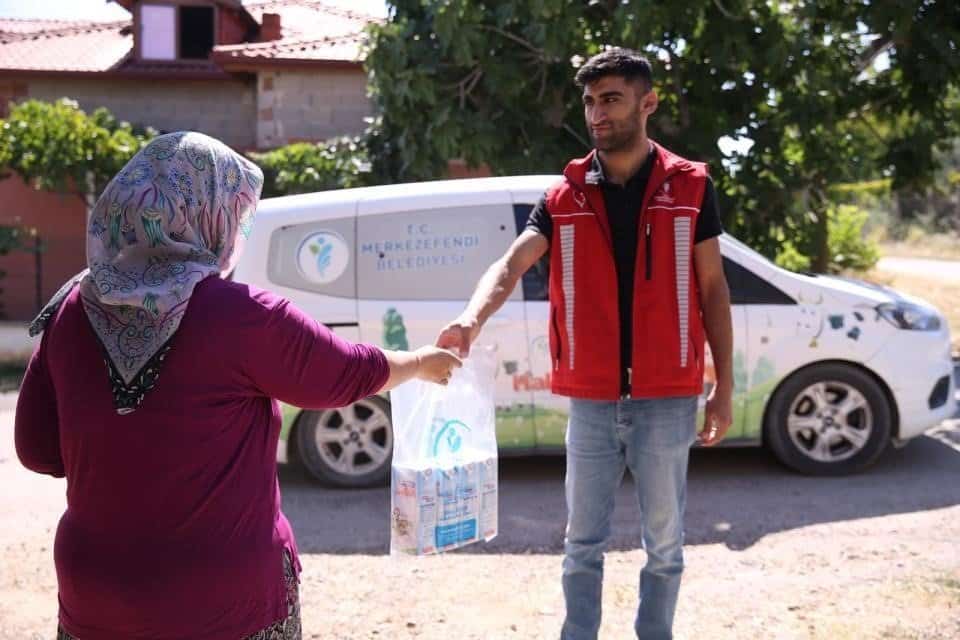 Denizli Merkezefendi Belediyesi, Çocukları ve Üreticileri Sevindirmeye Devam ediyor,,,