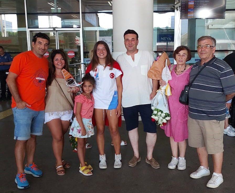 Dünya Şampiyonu Defne, Denizli’nin Gururu…