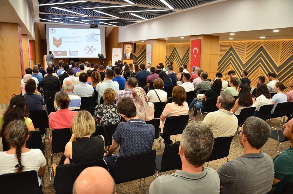 Denizli'den Geçen Yıl 38 Bin Ton Kuruyemiş İhracatı Yapıldı...