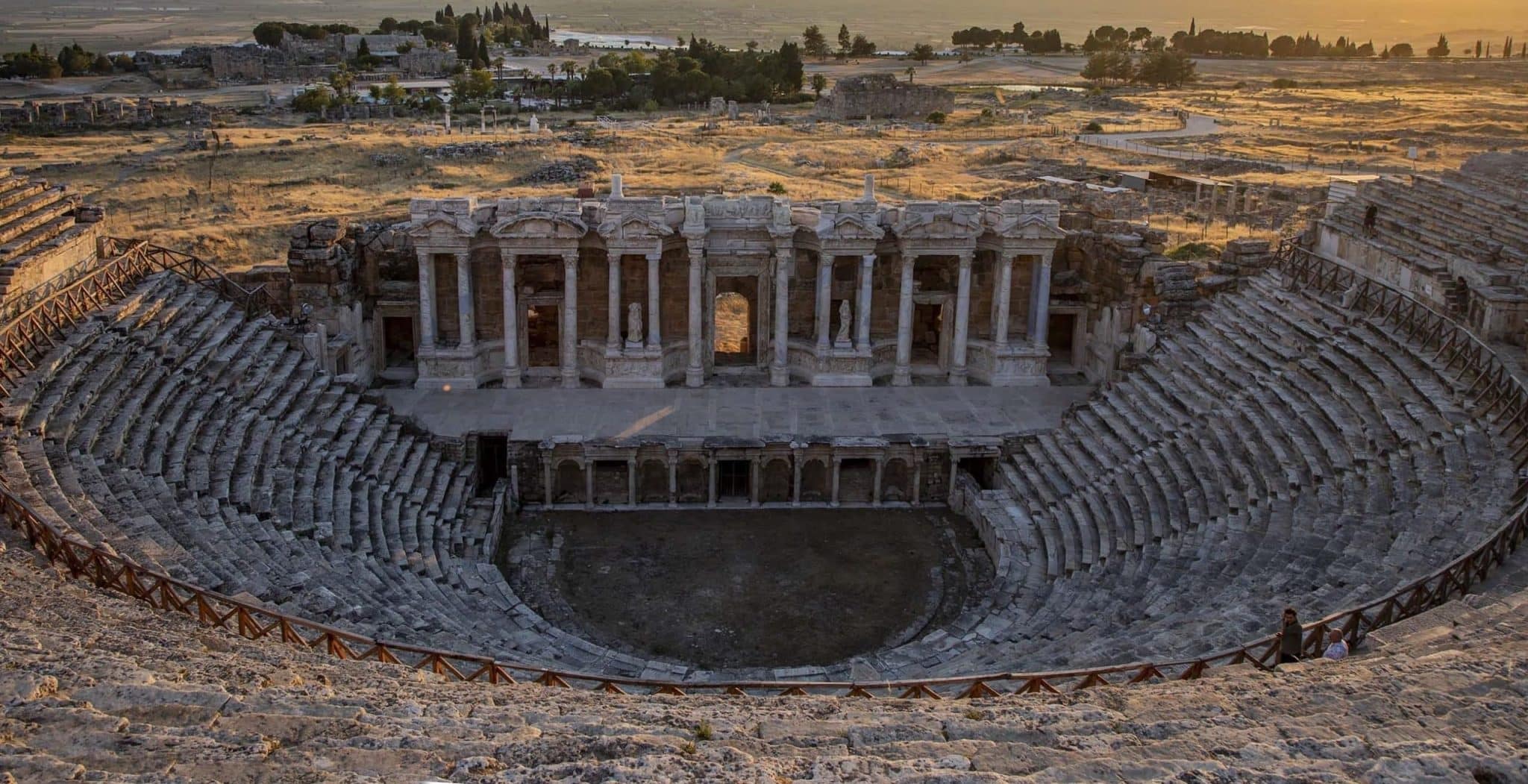 Denizli’de 1800 Yıllık Antik Tiyatroda Müzik Şöleni…