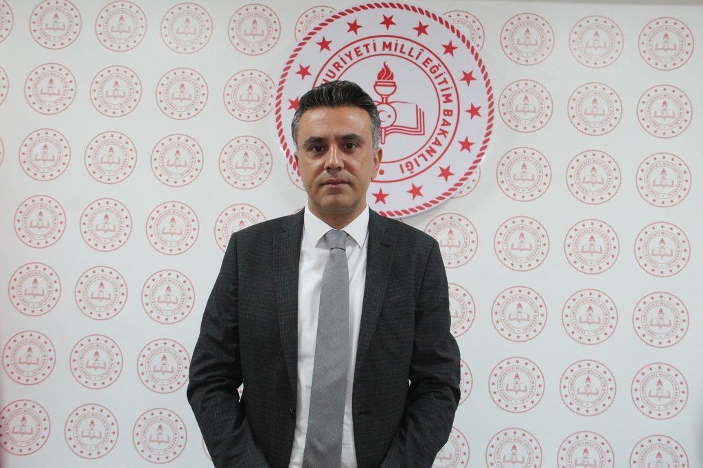 Denizli'nin Yeni İl Milli Eğitim Müdürü Çalışkan Oldu...