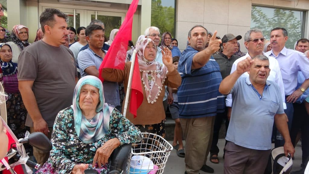 Denizlili Üreticiler Eylemlerinin Dozunu Artırarak Sürdürüyor...