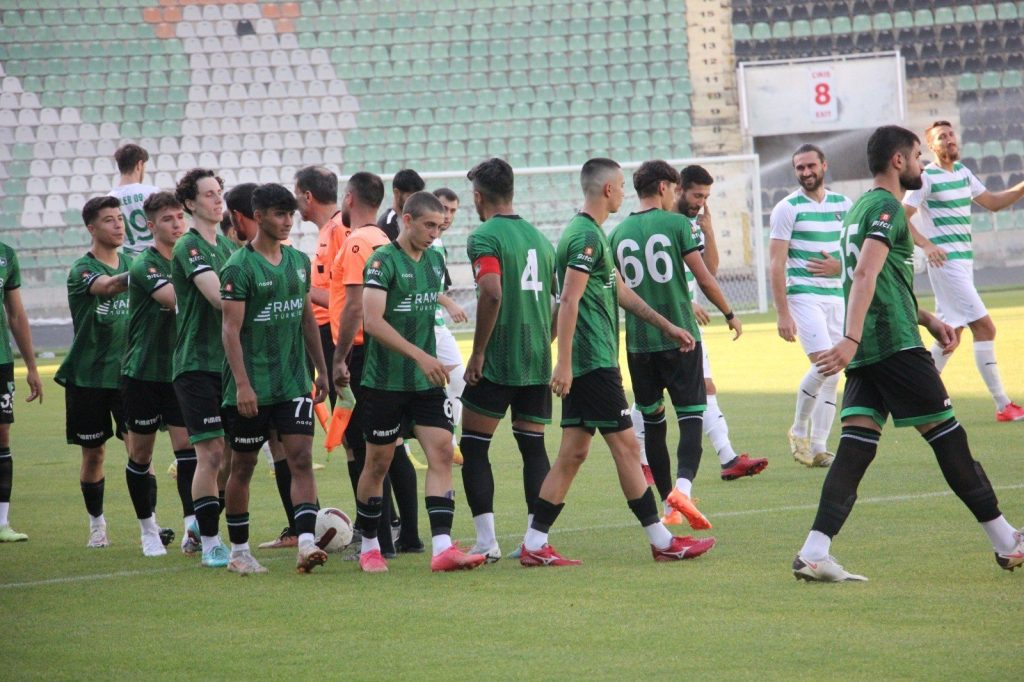 Denizlispor, Son Hazırlık Maçını Uşakspor İle Yapacak...