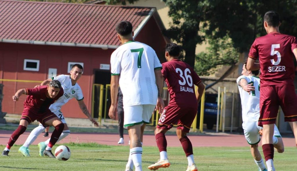 Denizlispor, Son Hazırlık Maçında Uşakspor'la Berabere Kaldı...