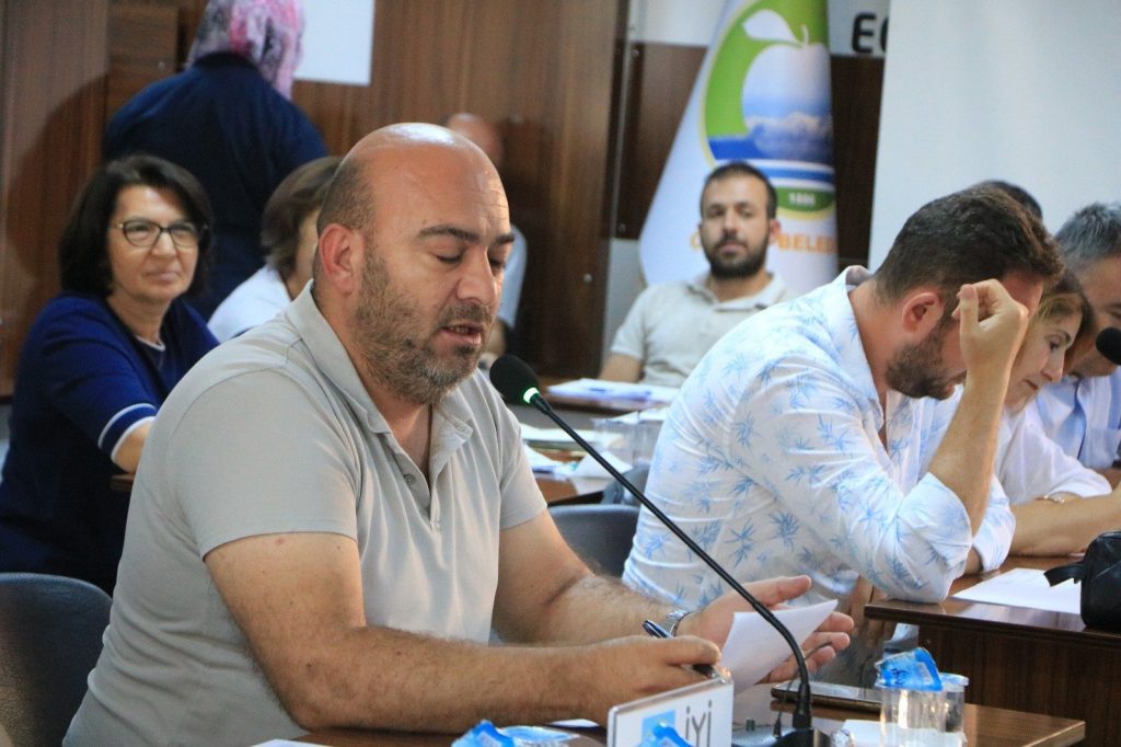 Denizli Çivril Belediyesi Meclis Üyelerinden Tabela Tepkisi...