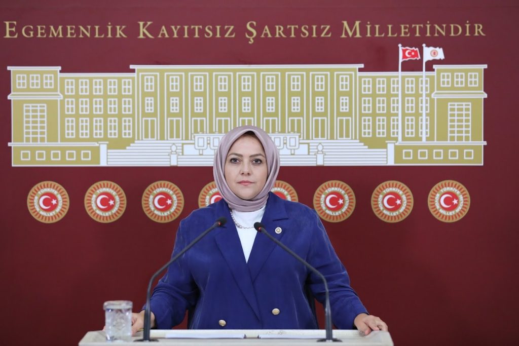 Denizli Milletvekili Ün: Bu Yasa İçin El Kaldıranlar Sorumluluk Üstlenecek mi?..