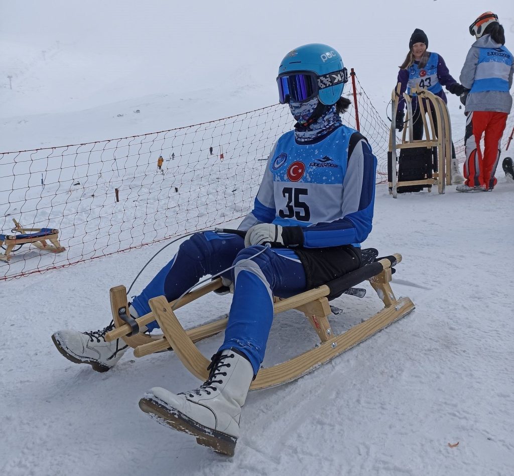 Denizli Nikados Kayak Kulübü Sporcusu İzlem Keysan Milli Takım Kampına Çağrıldı...