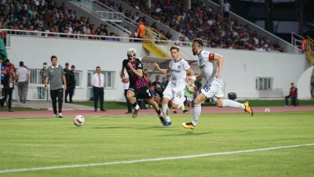 Denizlispor Isparta'dan da Eli Boş Döndü...