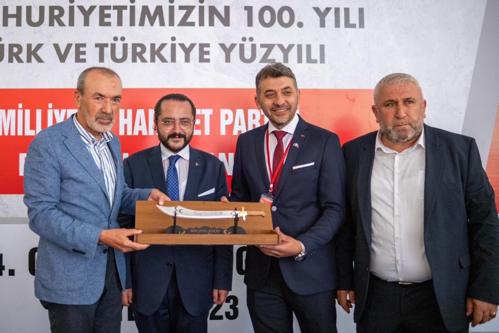 Denizli MHP'nin İl Başkanlığına Av. Mehmet Ali Yılmaz Yeniden Seçildi...