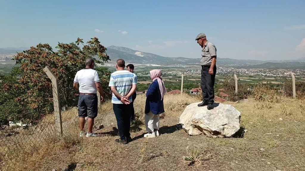 Güler Misin Ağlar Mısın: Doğal Afette Toplanılacak Yere, Suni Afetle Taş Yağdırıyorlar…