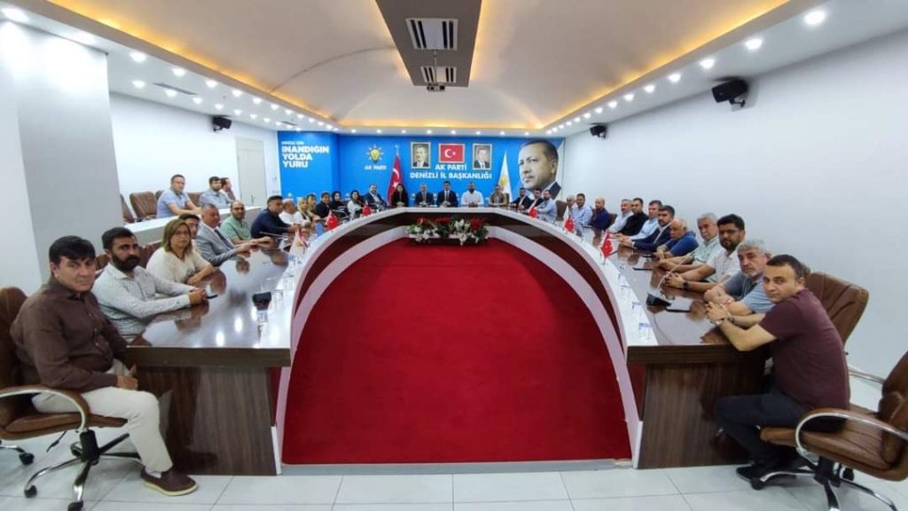 AK Parti Pamukkale İlçe Yönetimi, İl Başkanı Güngör'ü Ziyaret Etti...